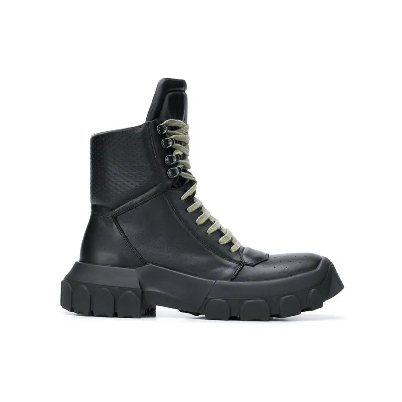 Bota Masculina Tática Plataforma Cano Curto Monocromática com Cadarço – (Promoção de Inverno 2025)
