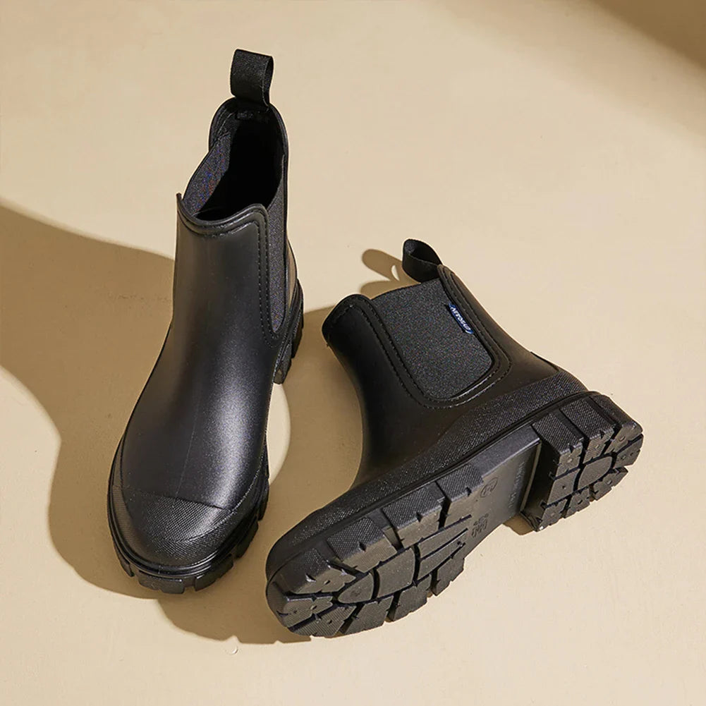 Bota Feminina Impermeável Tendência Design Moderno