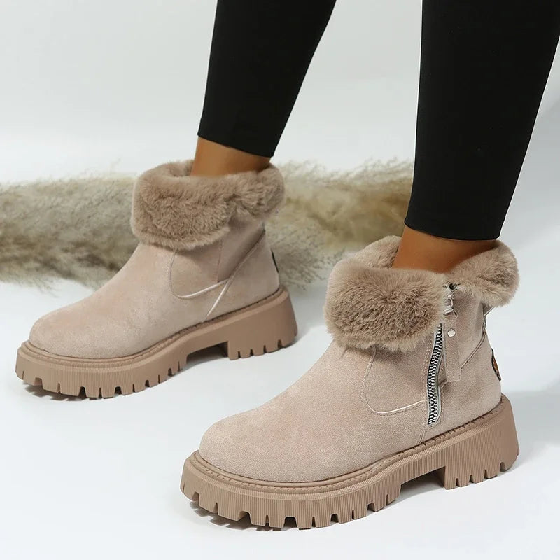Bota Feminina de Camurça Sintética com Forro Peluciado Plataforma Solado Antiderrapante – (Promoção de Inverno 2025)