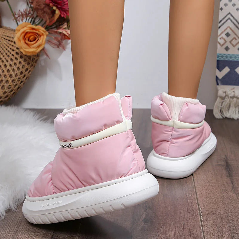 Bota Feminina Forrada com Solado Grosso Impermeável Antiderrapante – (Promoção de Inverno 2025)