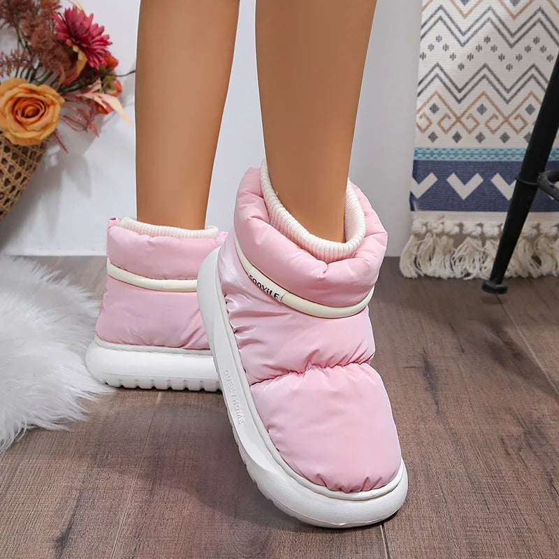 Bota Feminina Forrada com Solado Grosso Impermeável Antiderrapante – (Promoção de Inverno 2025)