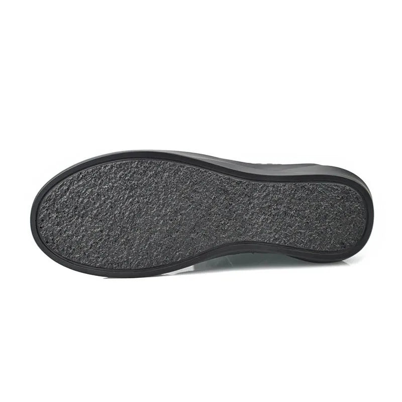 Bota Masculina Casual Plataforma com Zíper e Bico Redondo Estilo Vintage – (Promoção de Inverno 2025)