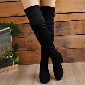 Bota Longa feminina de Camurça Modelo Ajustável