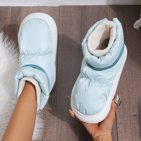 Bota Feminina Forrada com Solado Grosso Impermeável Antiderrapante – (Promoção de Inverno 2025)