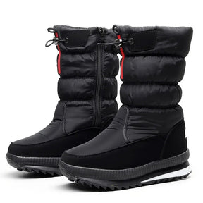 Bota Feminina Plataforma com Forro Peluciado e Acabamento Impermeável – (Promoção de Inverno 2025)